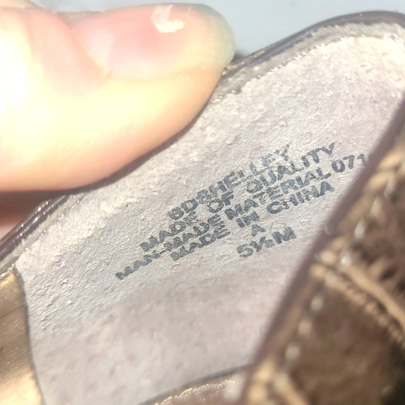 Bandolino Brown Croc Embossed Peep Toe Heels 5.5 | Faux Alligator Print | Retro - Picture 7 of 10